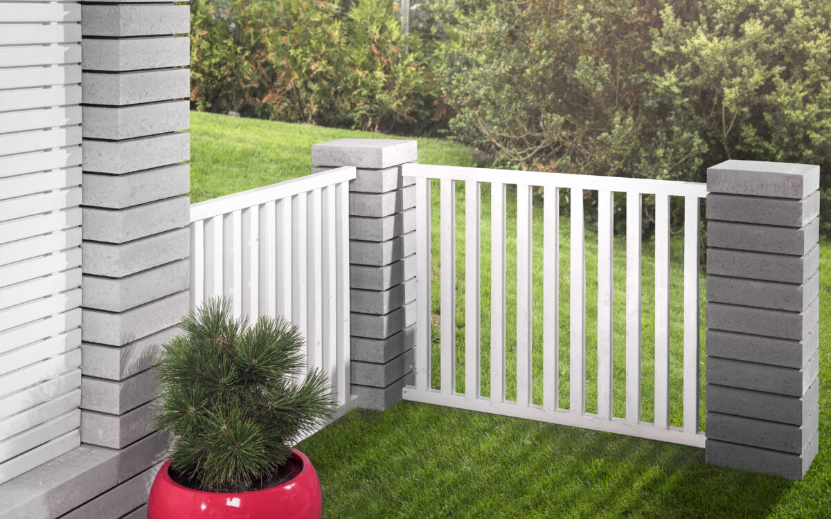 Tenso til gjerdestolpe