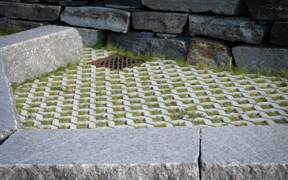 Borg Gressarmering med nnaturstein