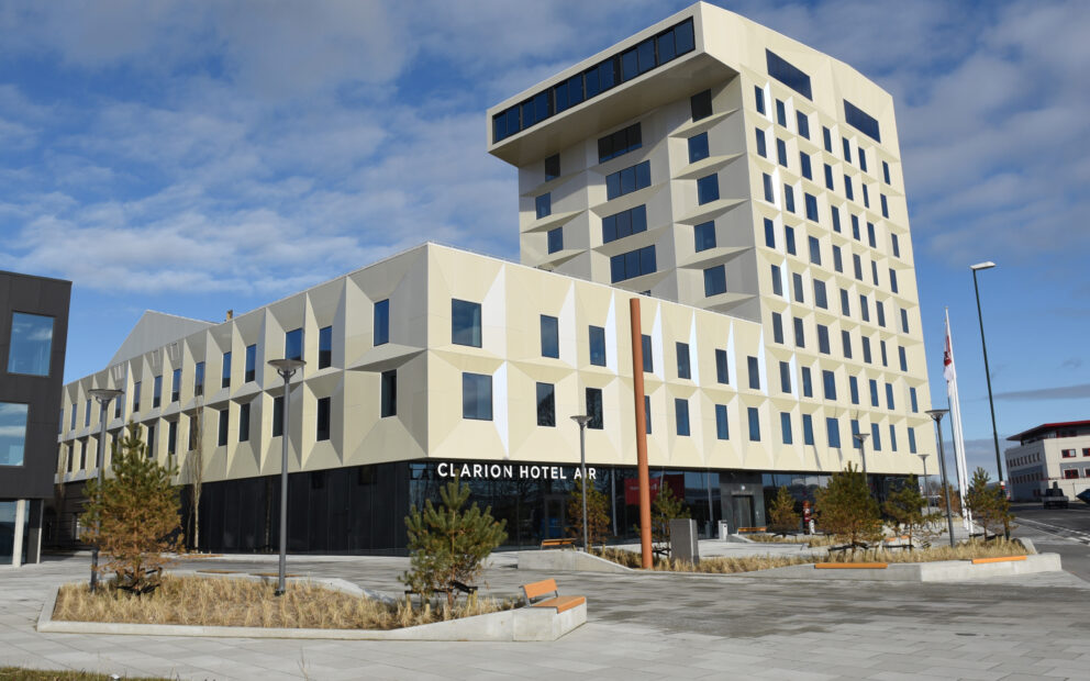 Gangbane-Hotel-Air-2