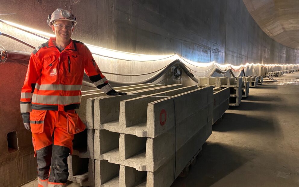 Øyvind Sandven ved Skjævelands kabelkanaler