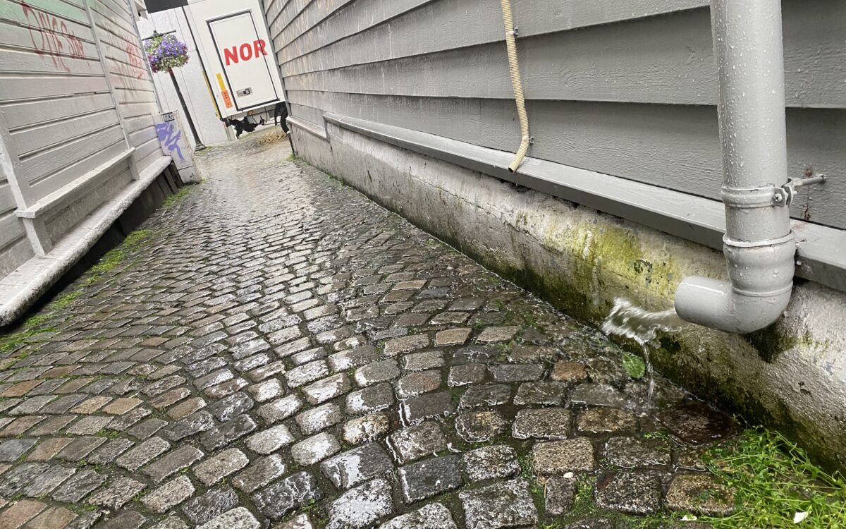 Frakoblet taknedløp Stavanger sentrum